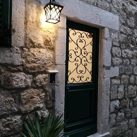 Azamara Old Town Апартаменты